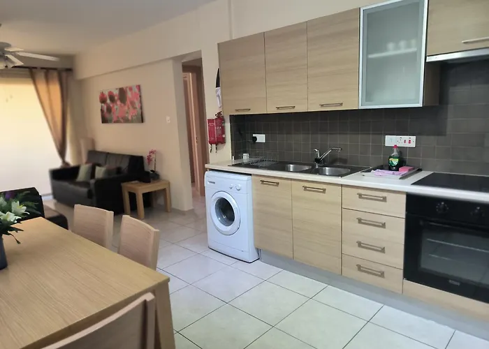 Apartamento 2 Bed In With Communal Pool