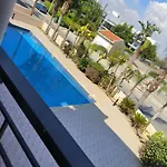 Apartamento 2 Bed In With Communal Pool Kiti