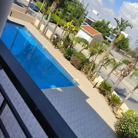 公寓 2 Bed In With Communal Pool Kiti